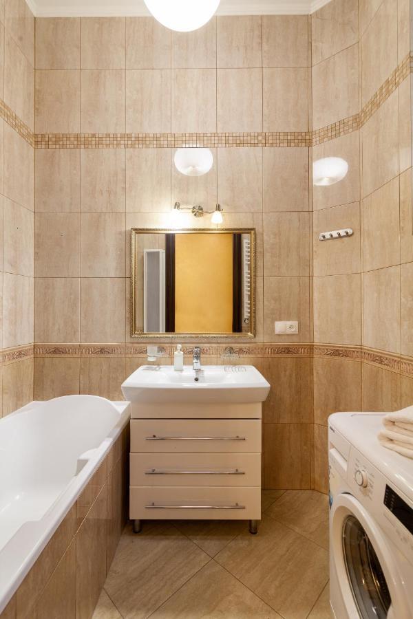 Alfa Apartments Levytskoho Львов Экстерьер фото